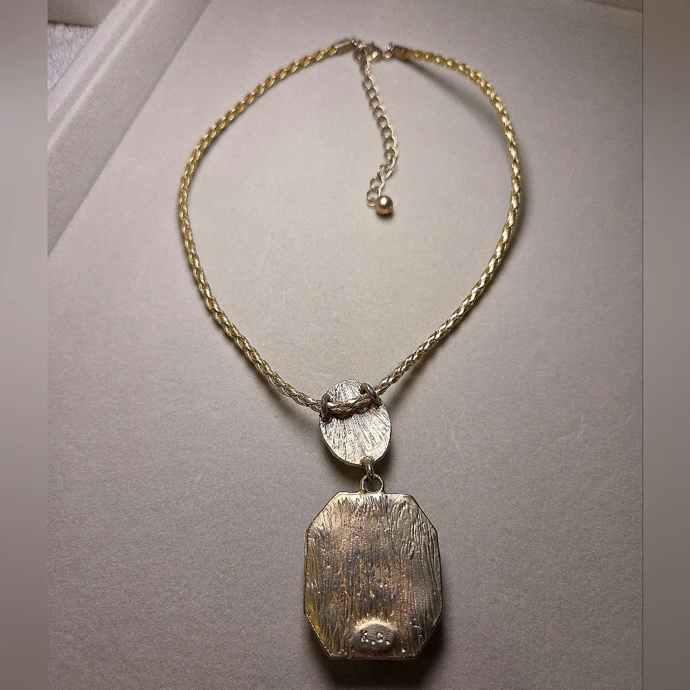 Vintage Kenneth Cole Pendant Necklace - Picture 2 of 4